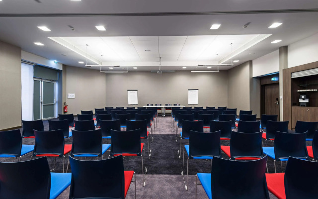 Golden Tulip Marseille Euromed