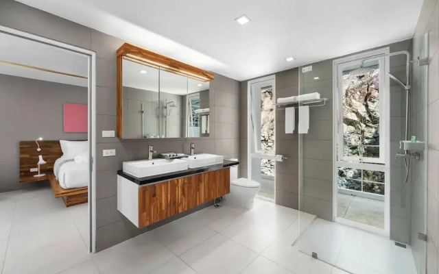 Luxury Sea View Apartment AB at Unique Residences