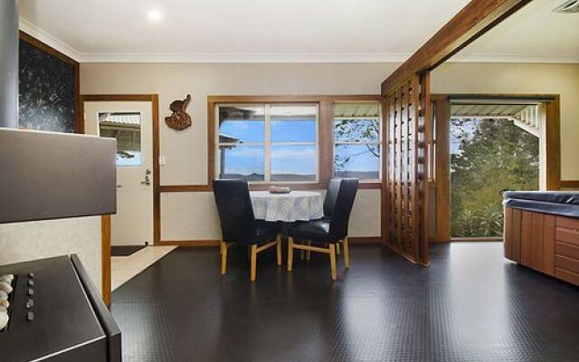 Artisan Spa Views B&B and Cottage