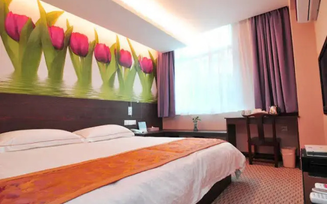 Youth Sunshine Hotel