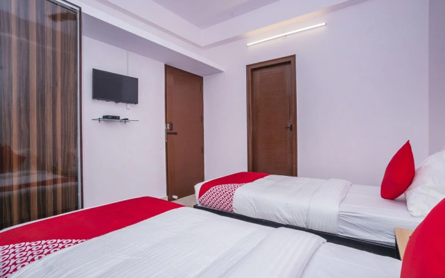 Oyo Flagship 30074 Electronic City