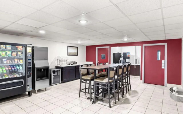 Best Western Camelot Inn