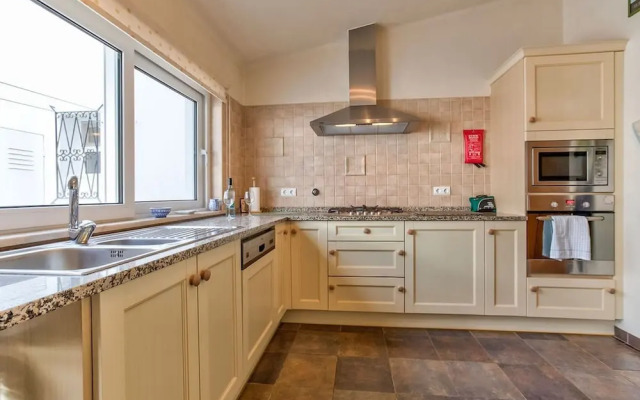 Casa Thea Family Villa With Private Heated Swimm