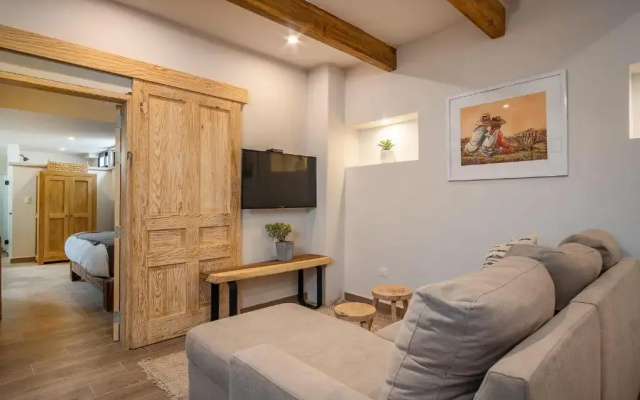 Casa Pandurata 2 Bedroom Suite - AC Heat WIFI