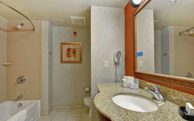 Hampton Inn & Suites Peoria at Grand Prairie, IL