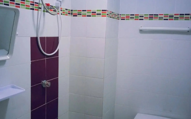 OYO 963 Sunshine Guesthouse