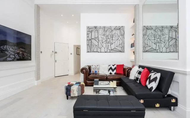 Oxford Street 2 Bed Apartment