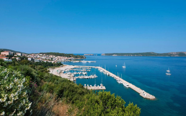 Karalis City Hotel