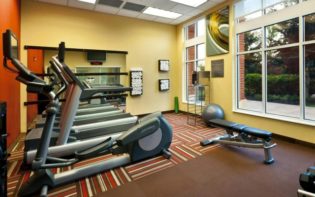 Courtyard by Marriott Easton-Columbus