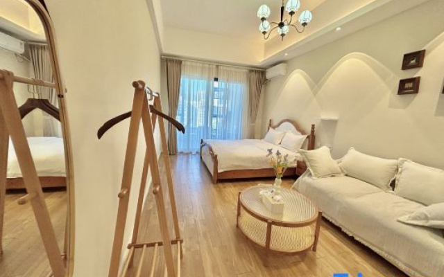 Nuanju Homestay (Guilin Lingui Wuyue Plaza)