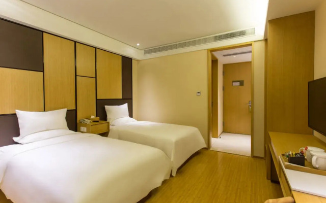 Ji Hotel Shanghai Oriental Pearl Tower