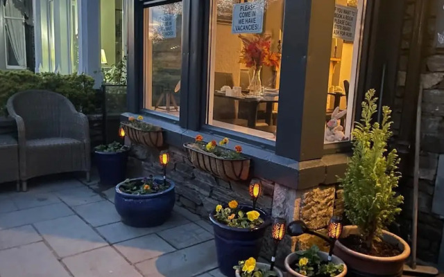 Autumn Leaves Guest House