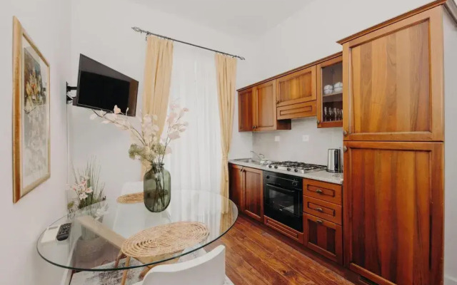 Apartments and Rooms Villa Rossella 2