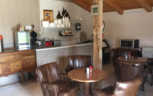 Green Creek Inn and RV Park