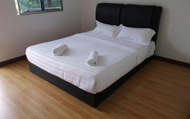 Blue Mountain Lodge Kundasang – Guest Rooms – Ranau