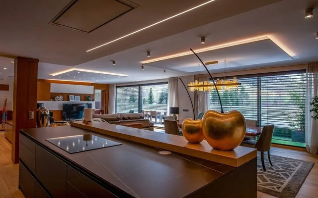 Luxury Apartment With Private Jacuzzi