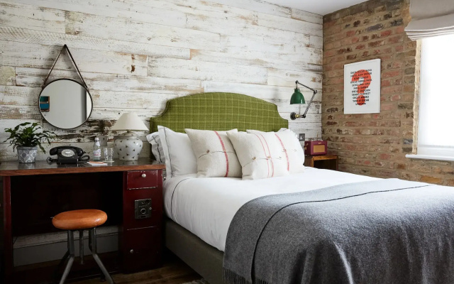 Artist Residence London