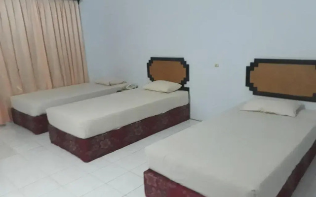 BUKIT KENARI Hotel & Restaurant