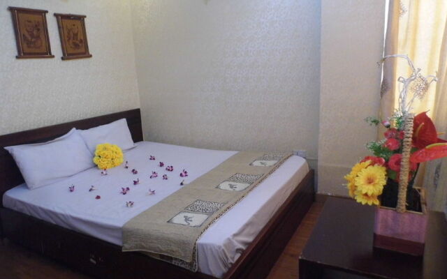 Tonkin Hotel