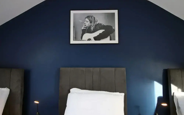 Karah Suites - Church Road II