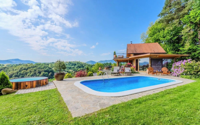 Castle View Haven With Wellness And Pool