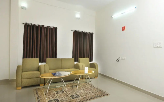 OYO 10543 Maks Stay