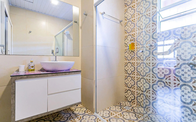 Casa em ótima localização no Centro VISE059