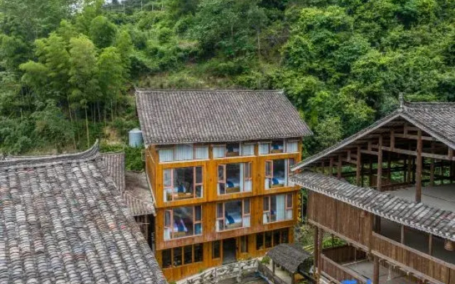Zhaoxing Dongzhai Muyinshan Residence