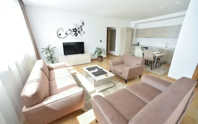 Wow Hotel Alltime Montenegro Apartments