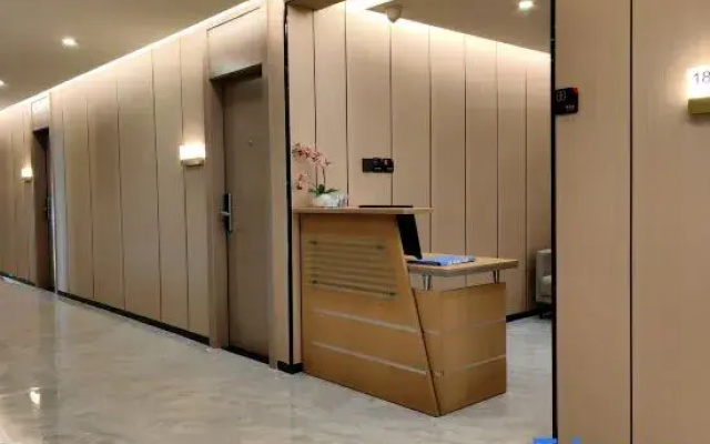 Yayu Apartment (Guangzhou Qiao Subway Station)
