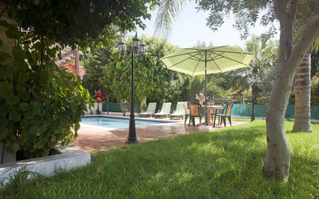 Reginas Exclusive Villas