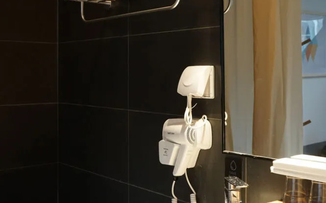 See you Hostel Lama Temple&Tian'anmen& Forbidden City ,One stop on the special line to the airport