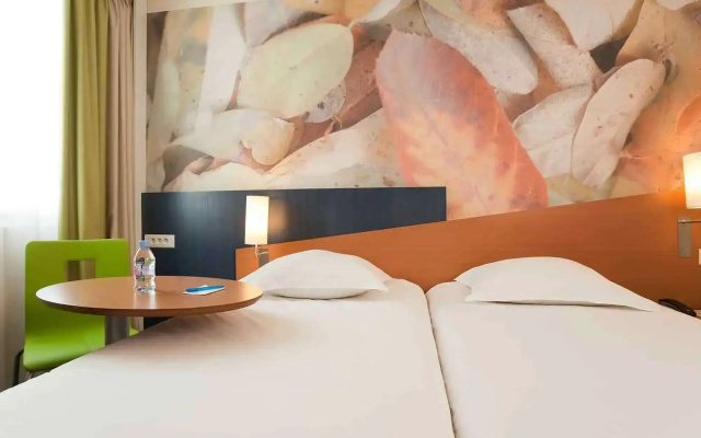 Ibis Orleans La Chapelle Saint Mesmin