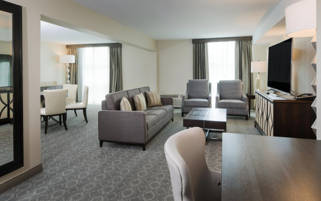 Crowne Plaza Chicago SW - Burr Ridge, an IHG Hotel