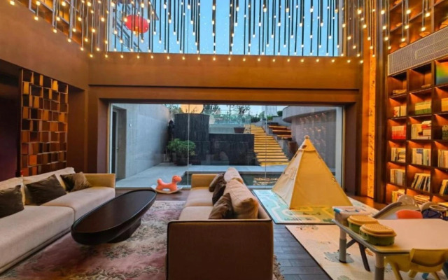 Beijing Wangfujing The Purple Horse Hotel