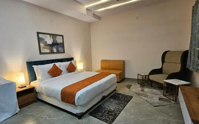 The Grand Mehandipur