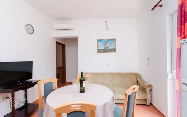 Apartments and Room Ljubica