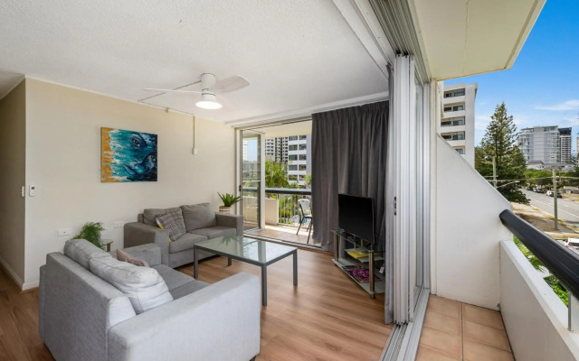 Hi Ho Beach Apartments