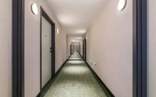 Hi Inn (Xinzhou Yuanping Central Times Plaza)