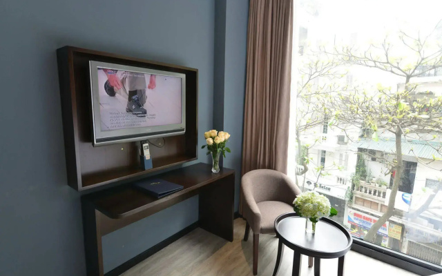 Eliana Signature Hanoi Hotel