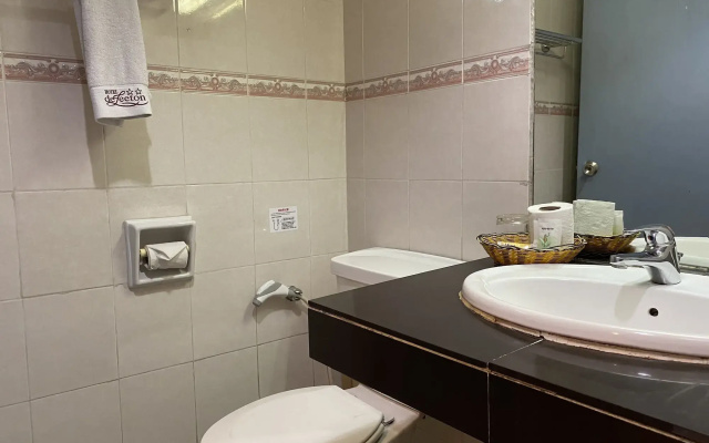 Hotel DeLeeton