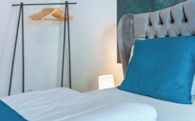 Lit Living Luxus - Box Spring - Parking