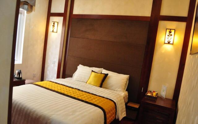 Tea Hotel