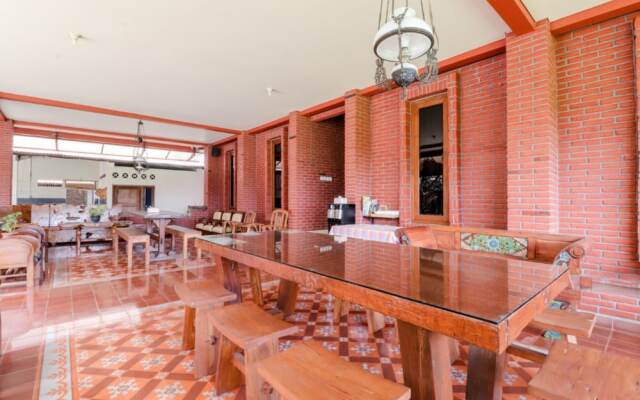 Pak Dhe Homestay