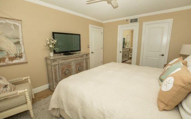 Magnolia House 501 2 Bedroom Condo by RedAwning