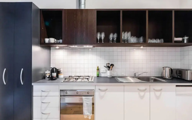 Isla 2Bdr Fitzroy Apartment