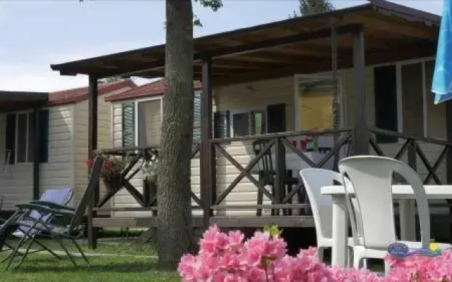 Camping Village Parisi