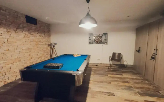 Superbe Maison 6 Ch, 4 Sdb, Terrasses Et Billard