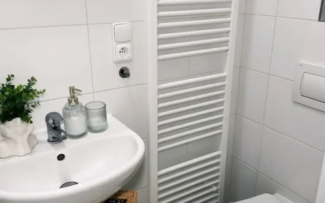 Bright and Cozy 40 m² Apartment at Prague 7