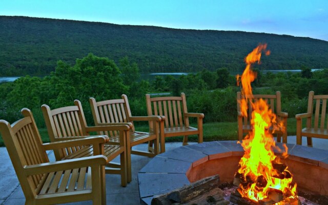 Nature Inn At Bald Eagle